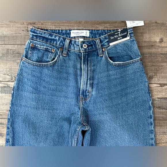 Abercrombie The 90’s Relaxed High-Rise Curve Love Jeans 28/6 Long - Picture 2 of 11